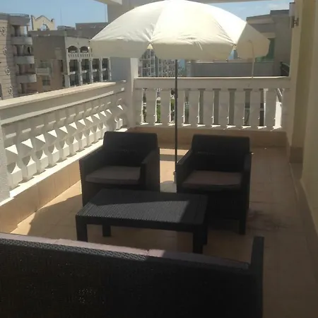 Luxury Sunset פומורי